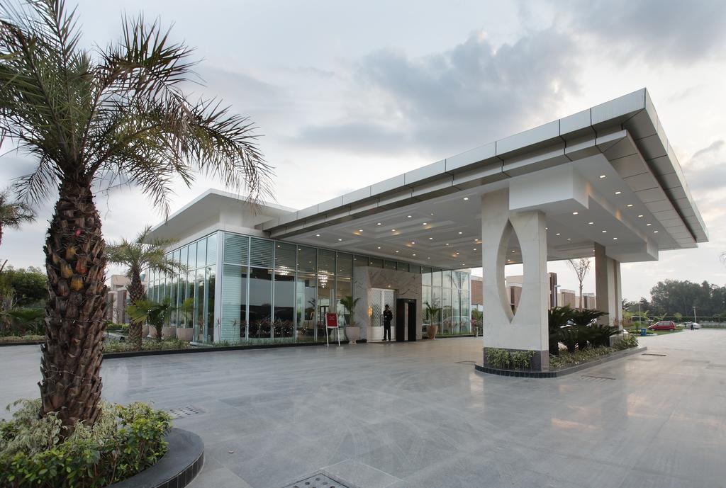 Oodles Hotel New Delhi Exterior photo